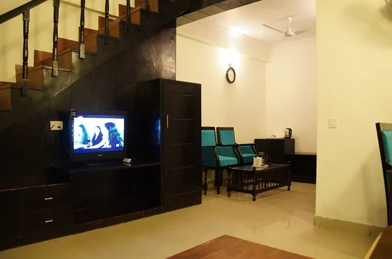 Dynasty Resort Room