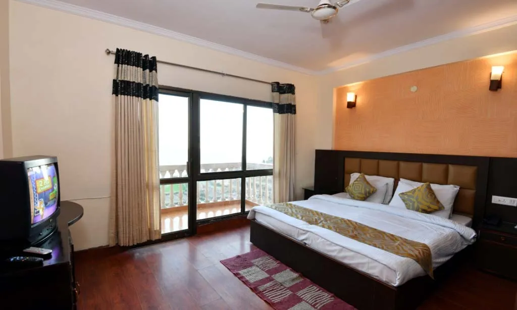 Dynasty Resort Room