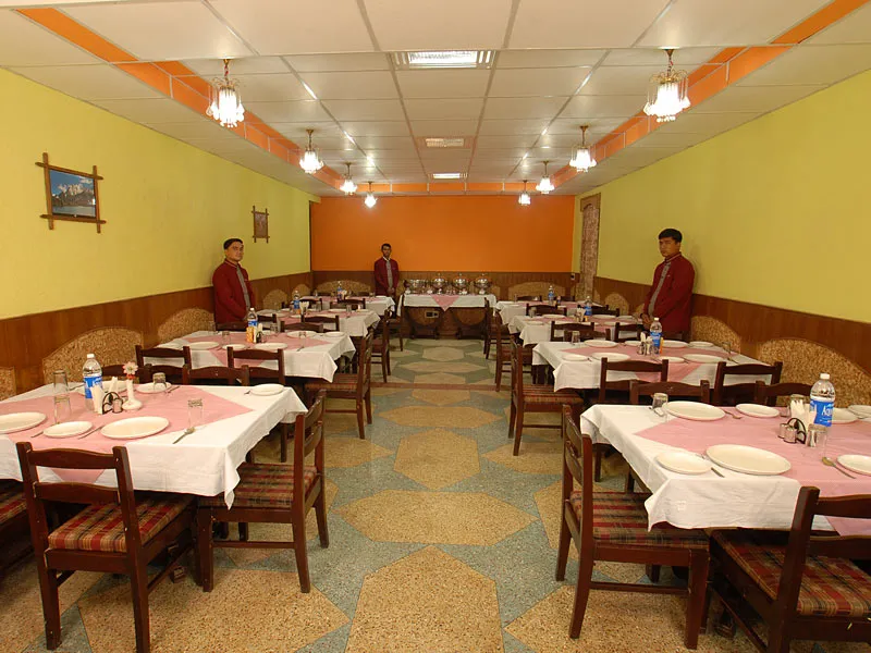 Hotel Aroma Nainital ( In house parking) Restaurant