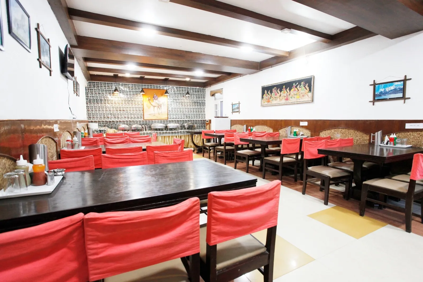 Hotel Aroma Nainital ( In house parking) Restaurant