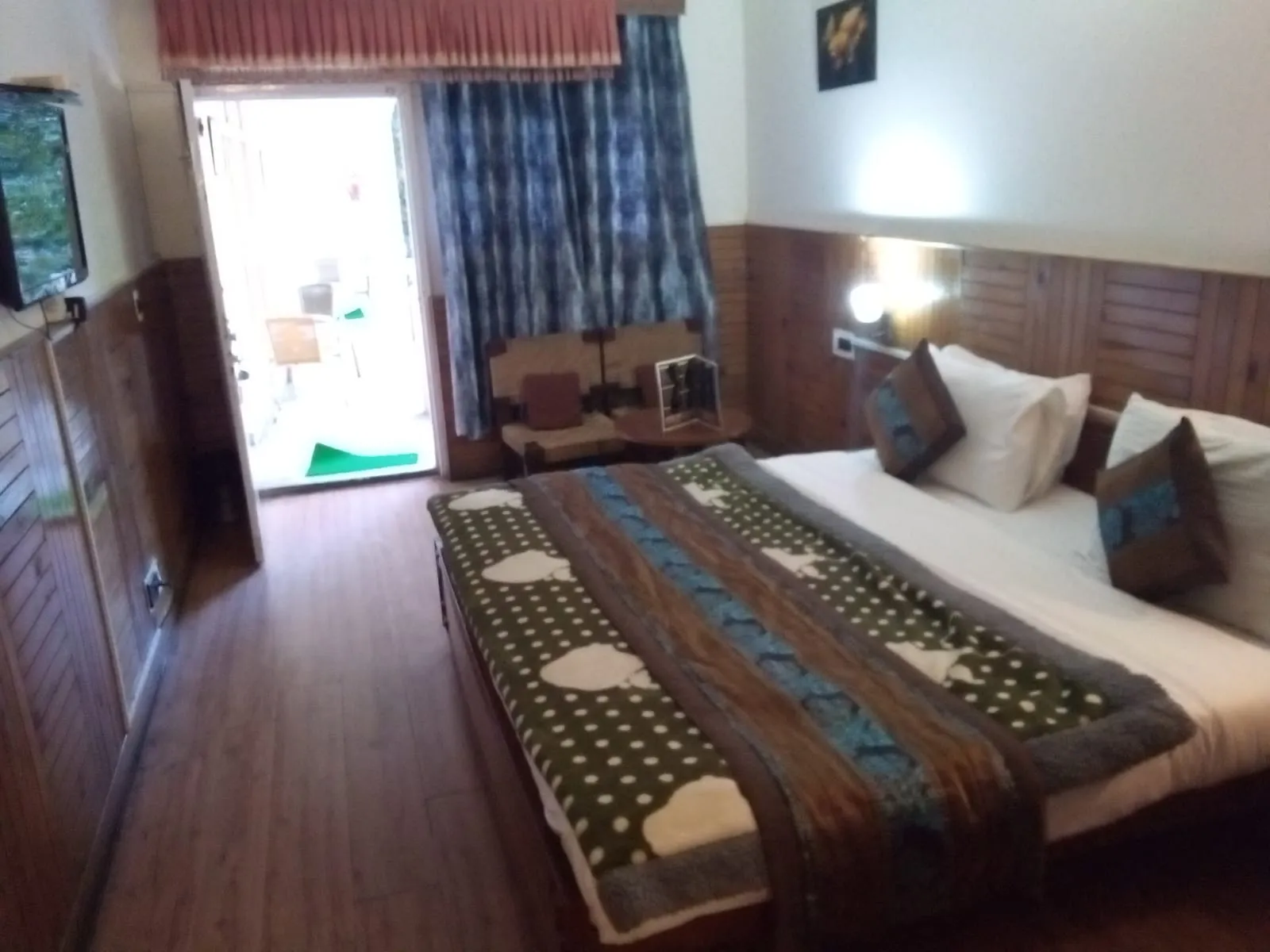 Hotel Aroma Nainital ( In house parking) Room
