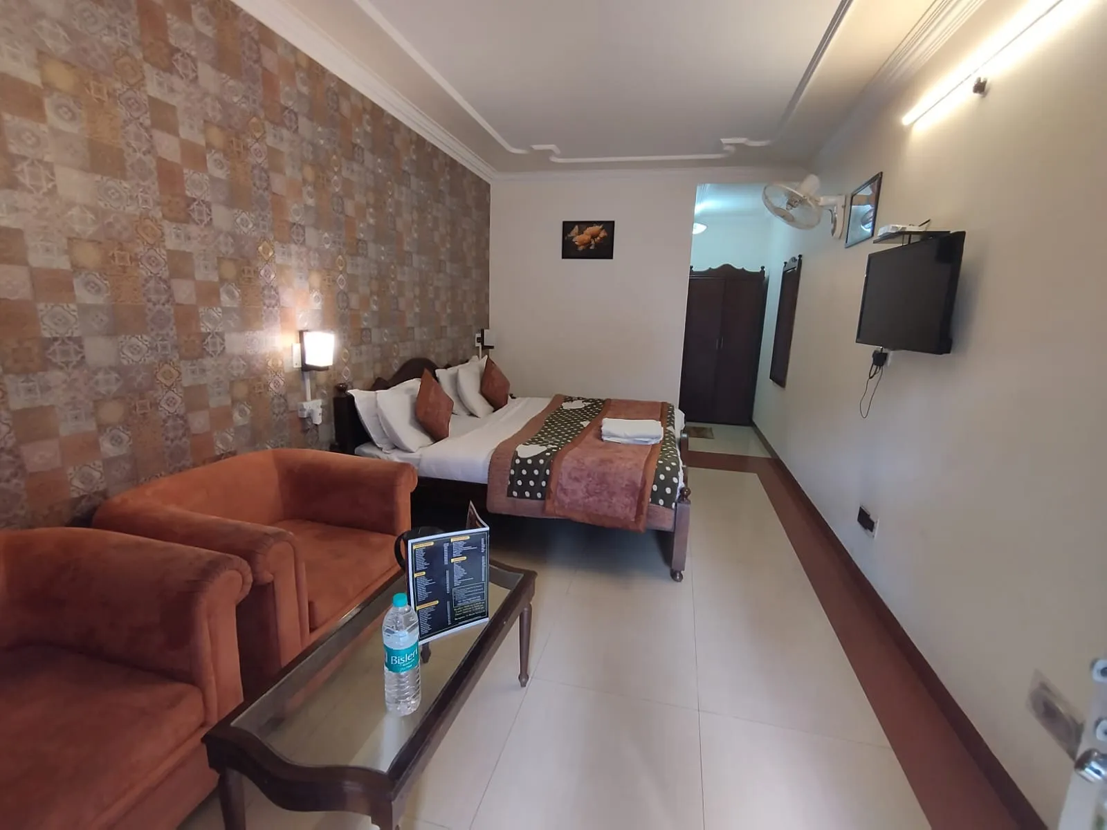 Hotel Aroma Nainital ( In house parking) Room