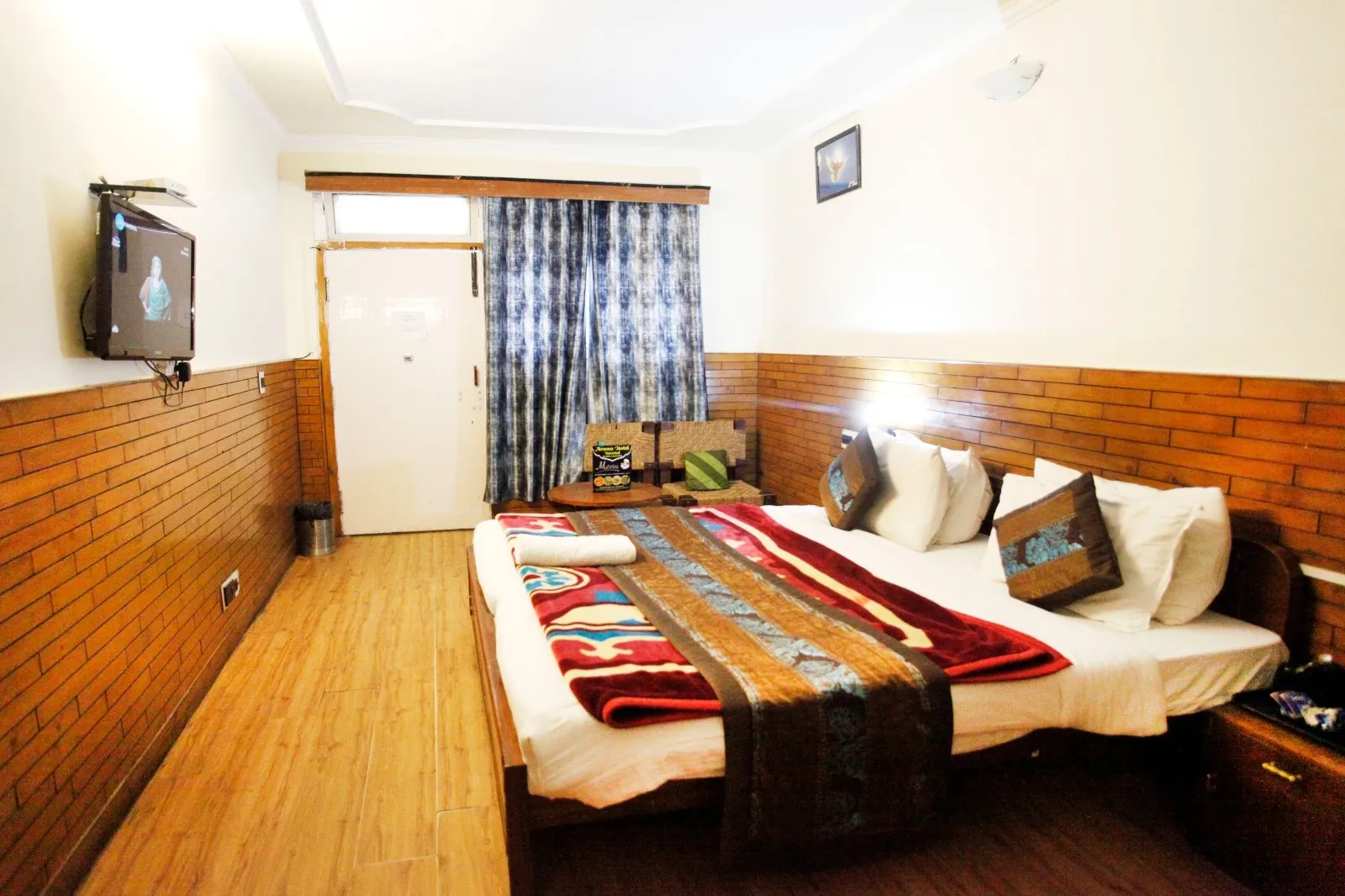 Hotel Aroma Nainital ( In house parking) Room