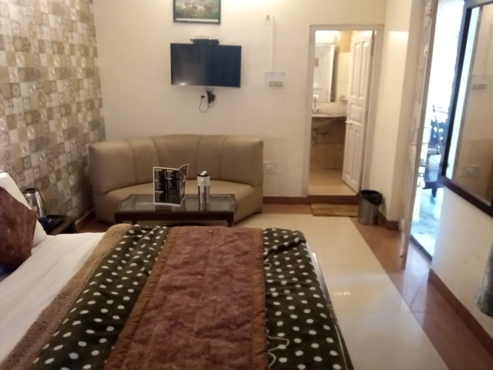 Hotel Aroma Nainital ( In house parking) Room