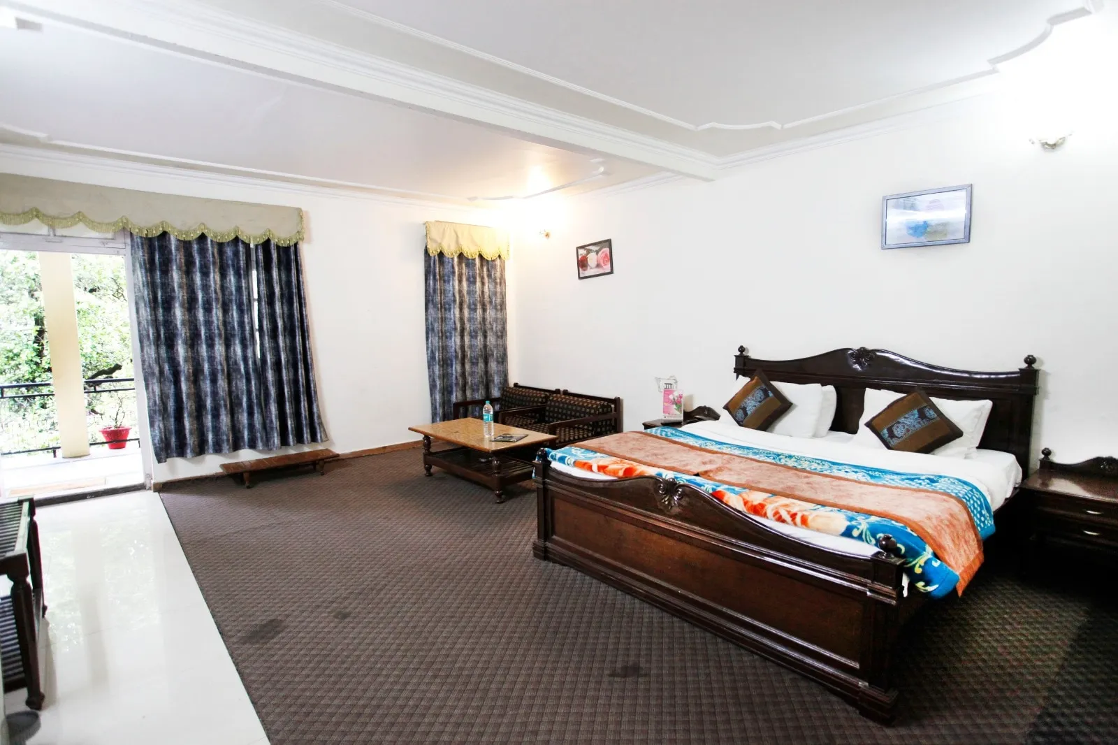Hotel Aroma Nainital ( In house parking) Room