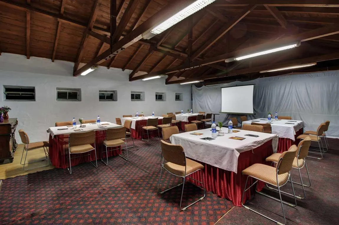 Hotel Chevron Fairhavens, Nainital Conference Room