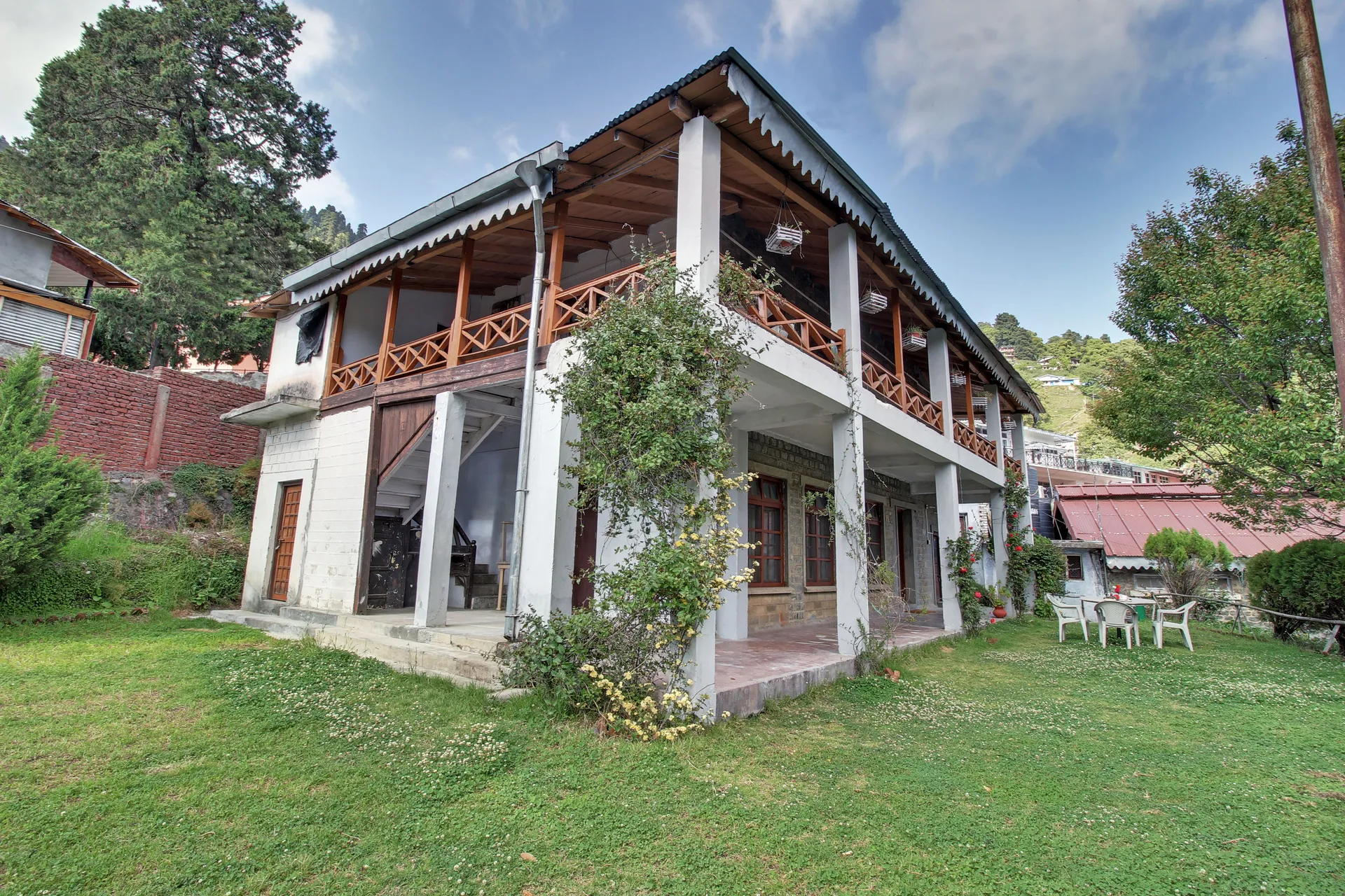 Hotel Chevron Fairhavens, Nainital Outdoors