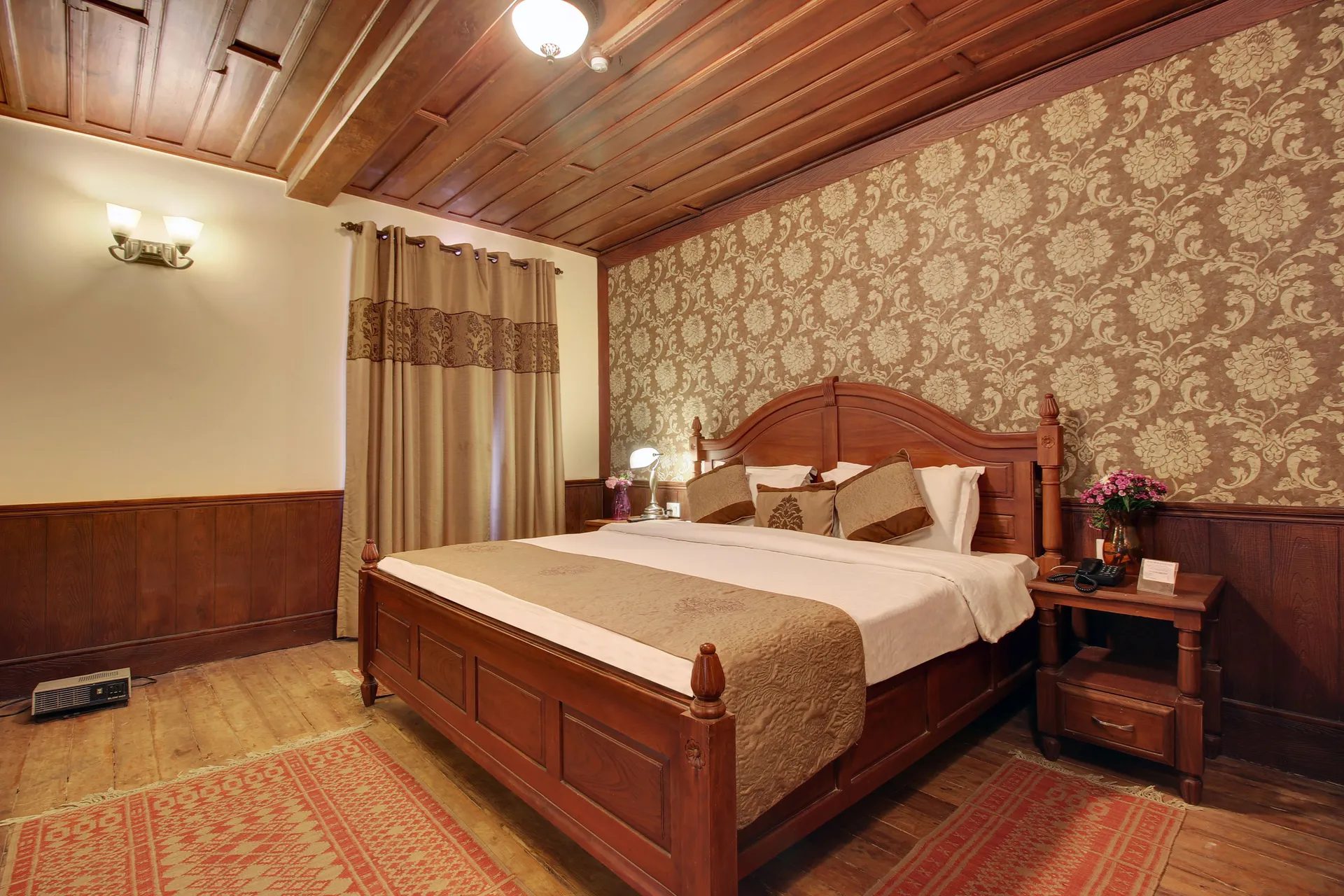 Hotel Chevron Fairhavens, Nainital Room