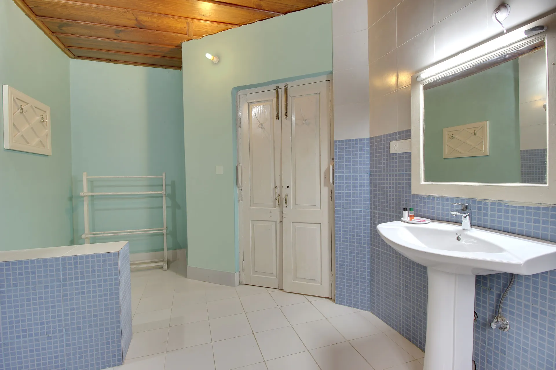 Hotel Chevron Fairhavens, Nainital Room