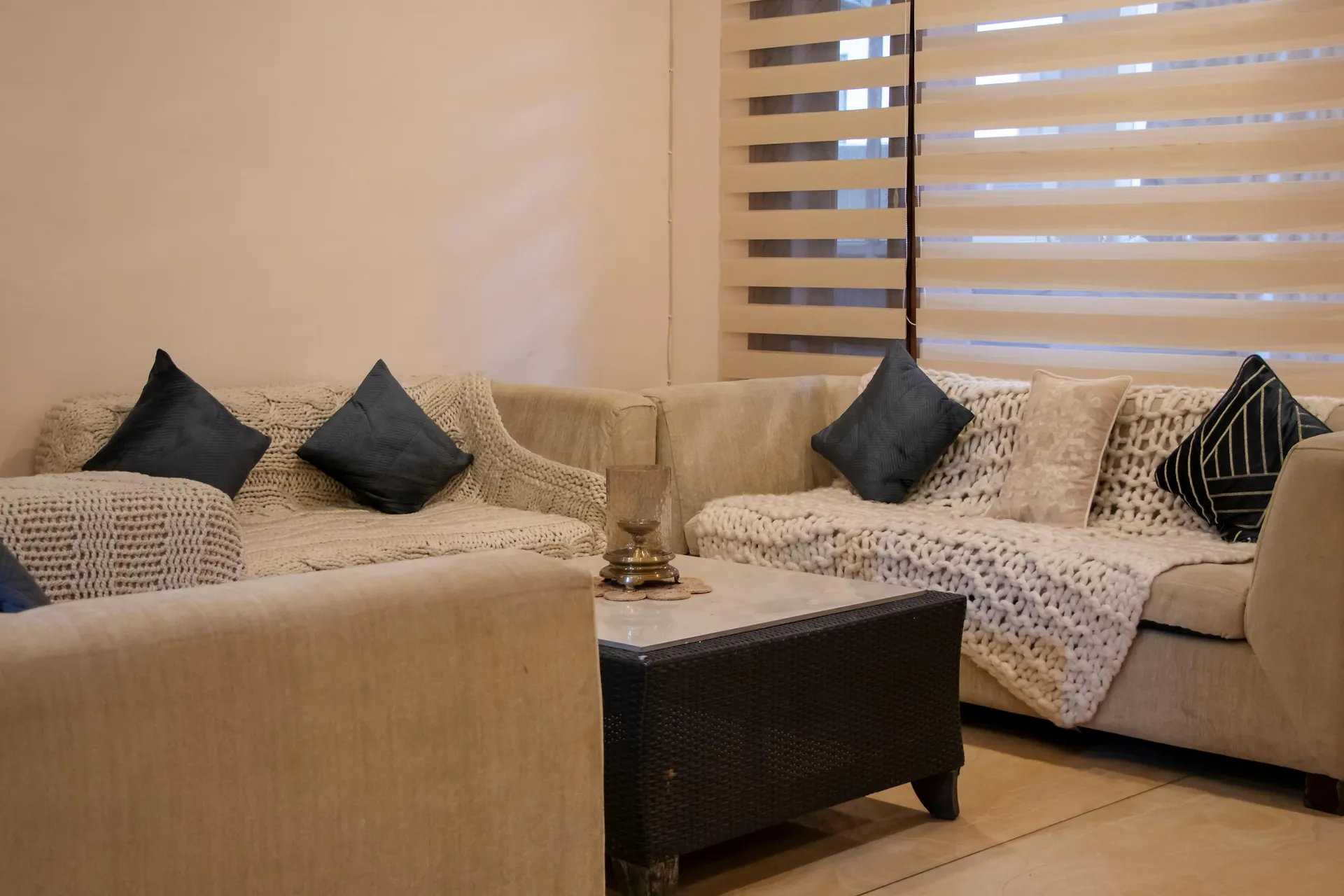 La Niwasa by Shivraj Room