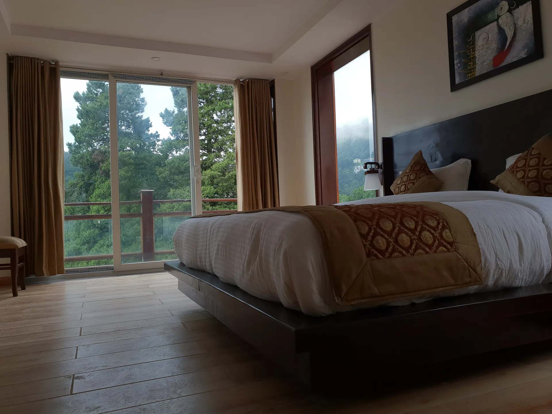 La Niwasa by Shivraj Room