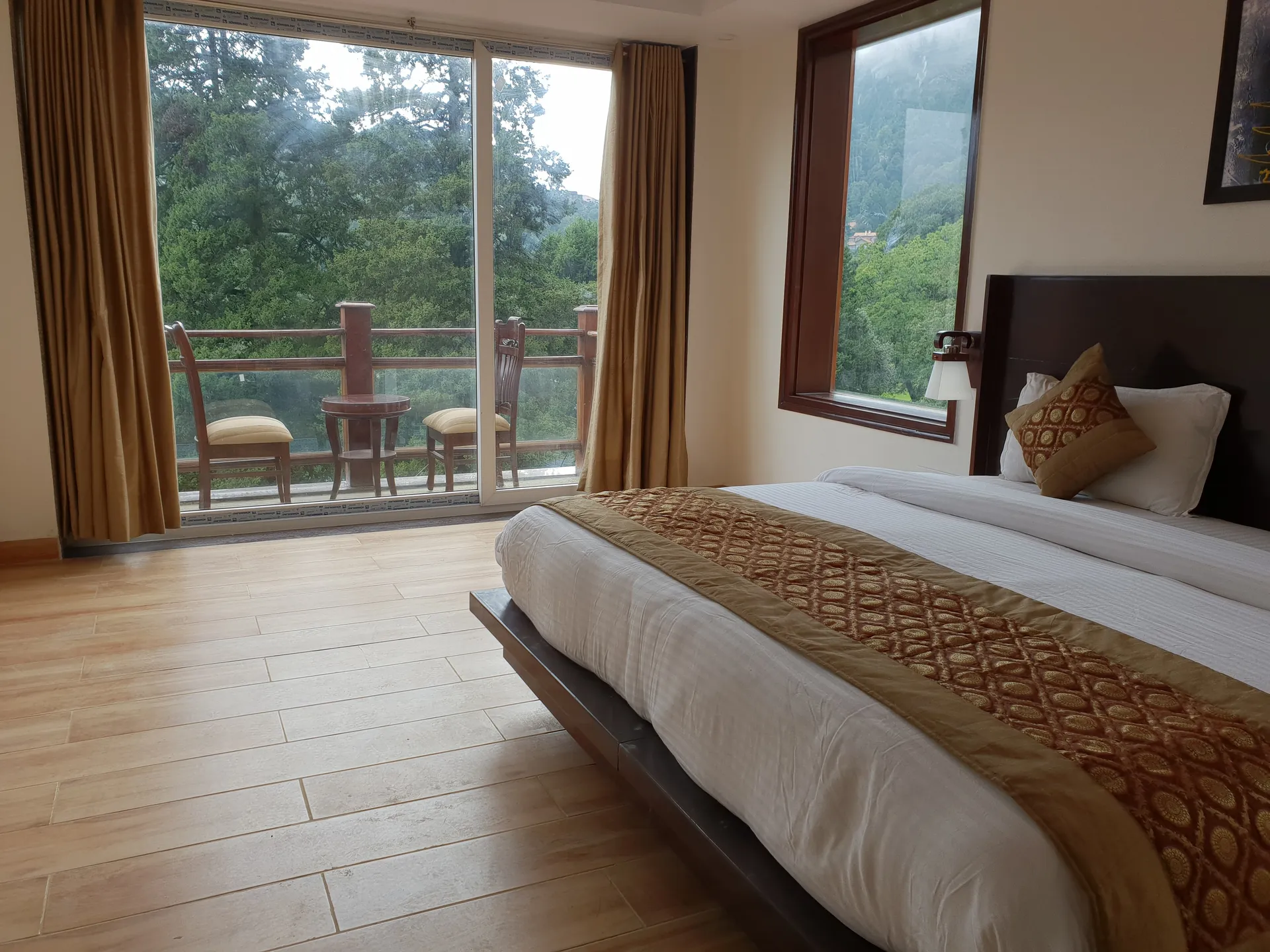 La Niwasa by Shivraj Room