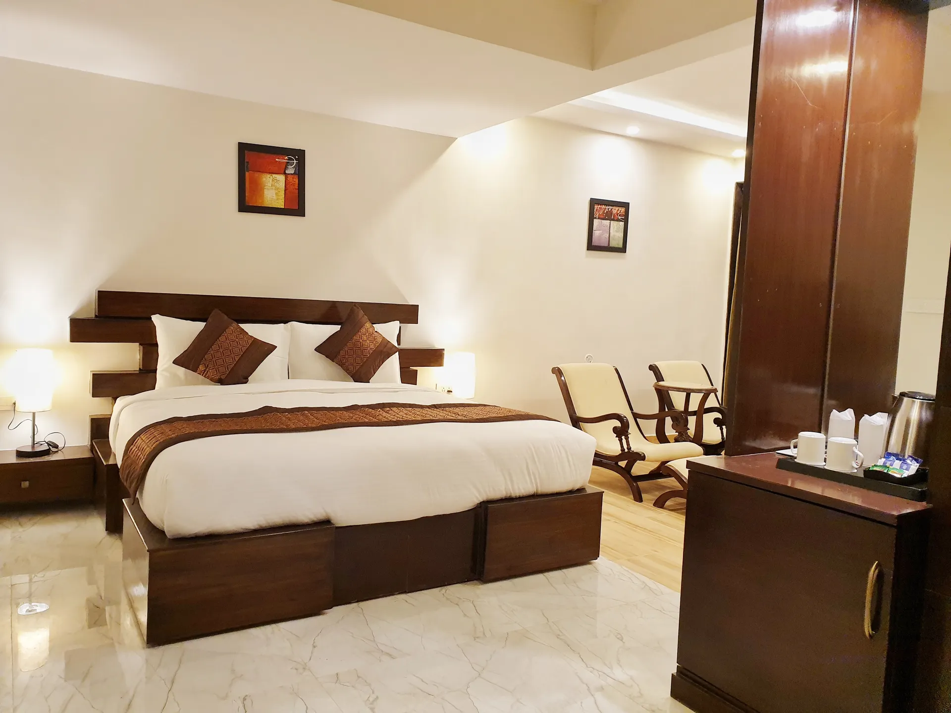 La Niwasa by Shivraj Room