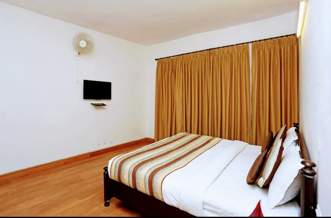 Langdale Manor Nainital Room