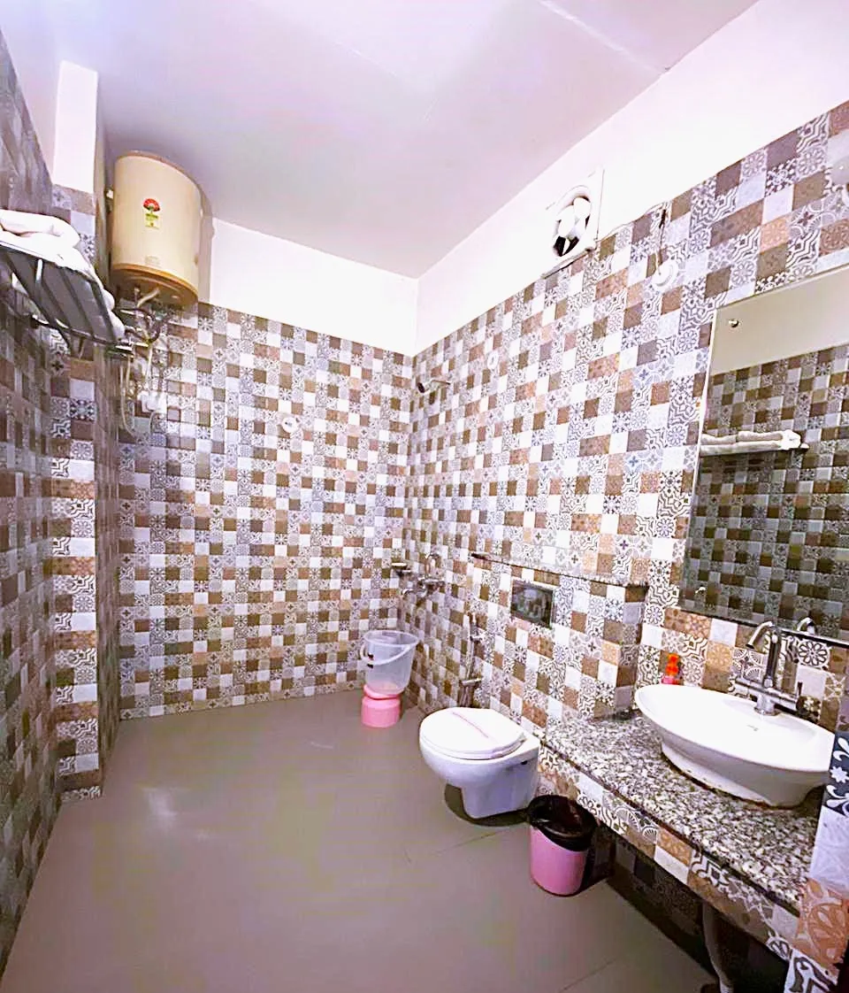 Langdale Manor Nainital Room