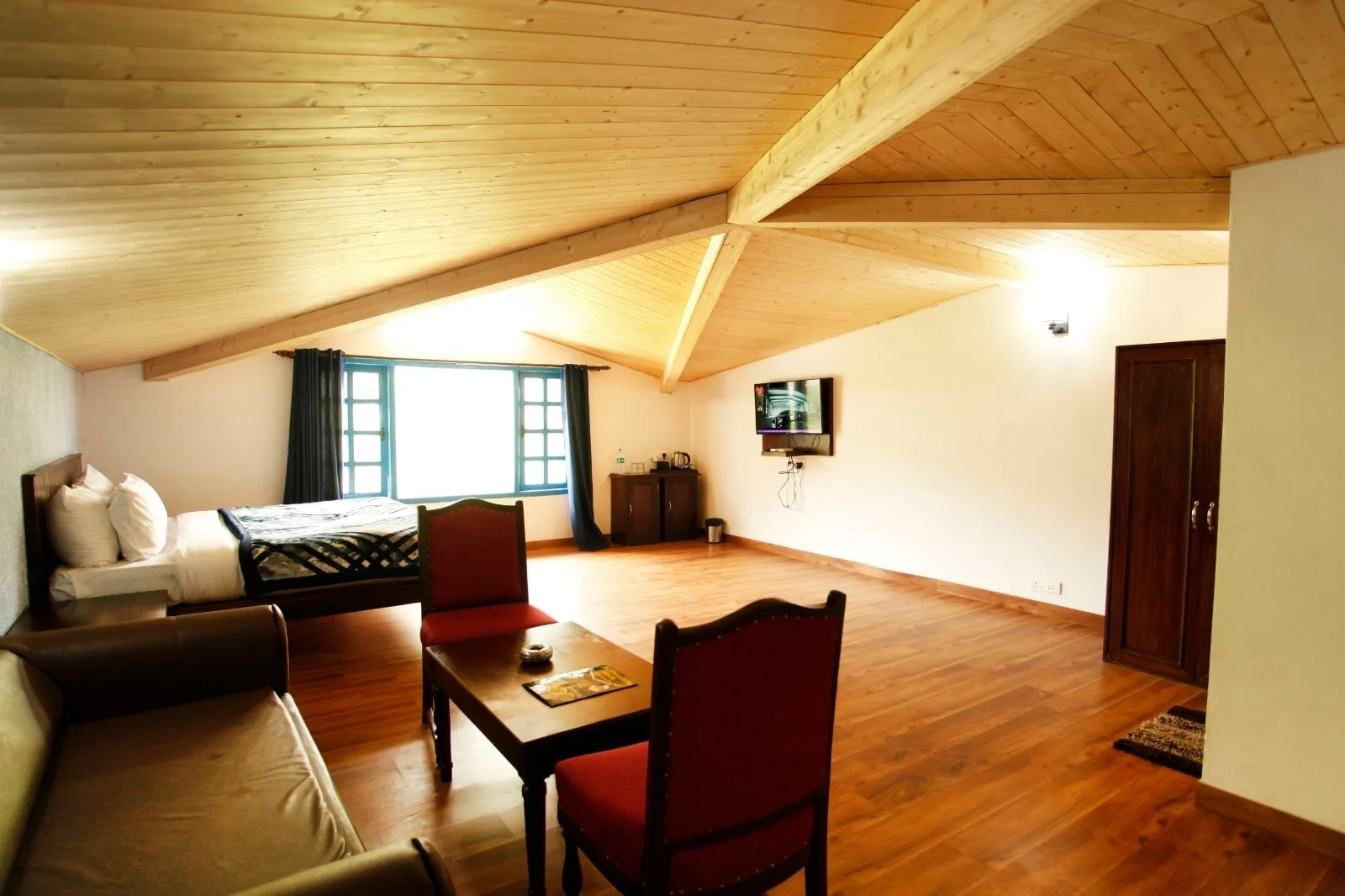 Manu Maharani Regency By Royal Collection Hotels Common Area