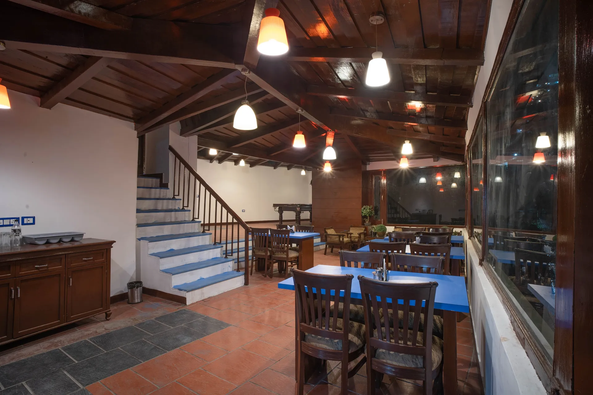 Manu Maharani Regency By Royal Collection Hotels Restaurant
