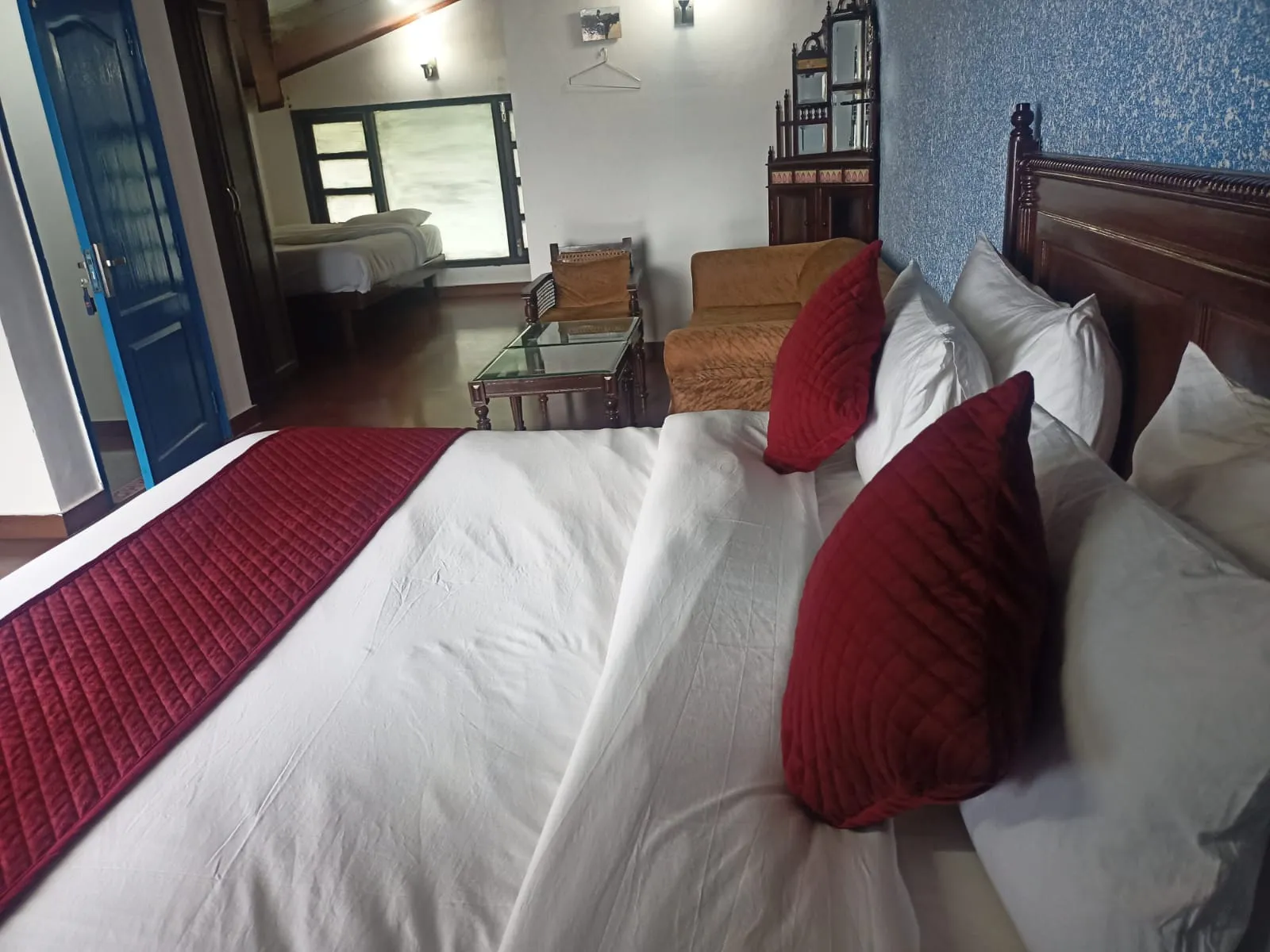 Manu Maharani Regency By Royal Collection Hotels Room