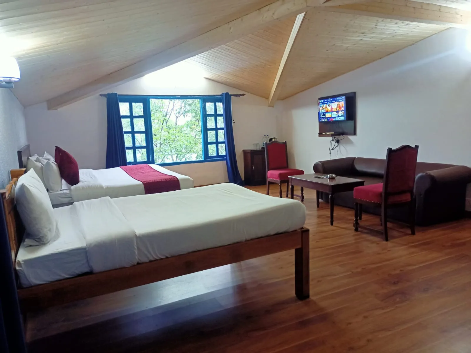Manu Maharani Regency By Royal Collection Hotels Room