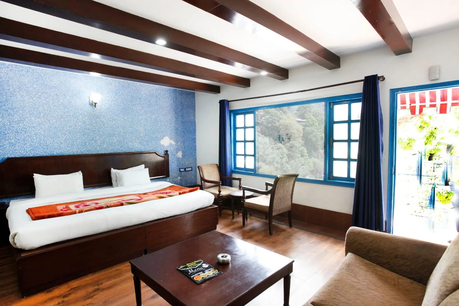 Manu Maharani Regency By Royal Collection Hotels Room