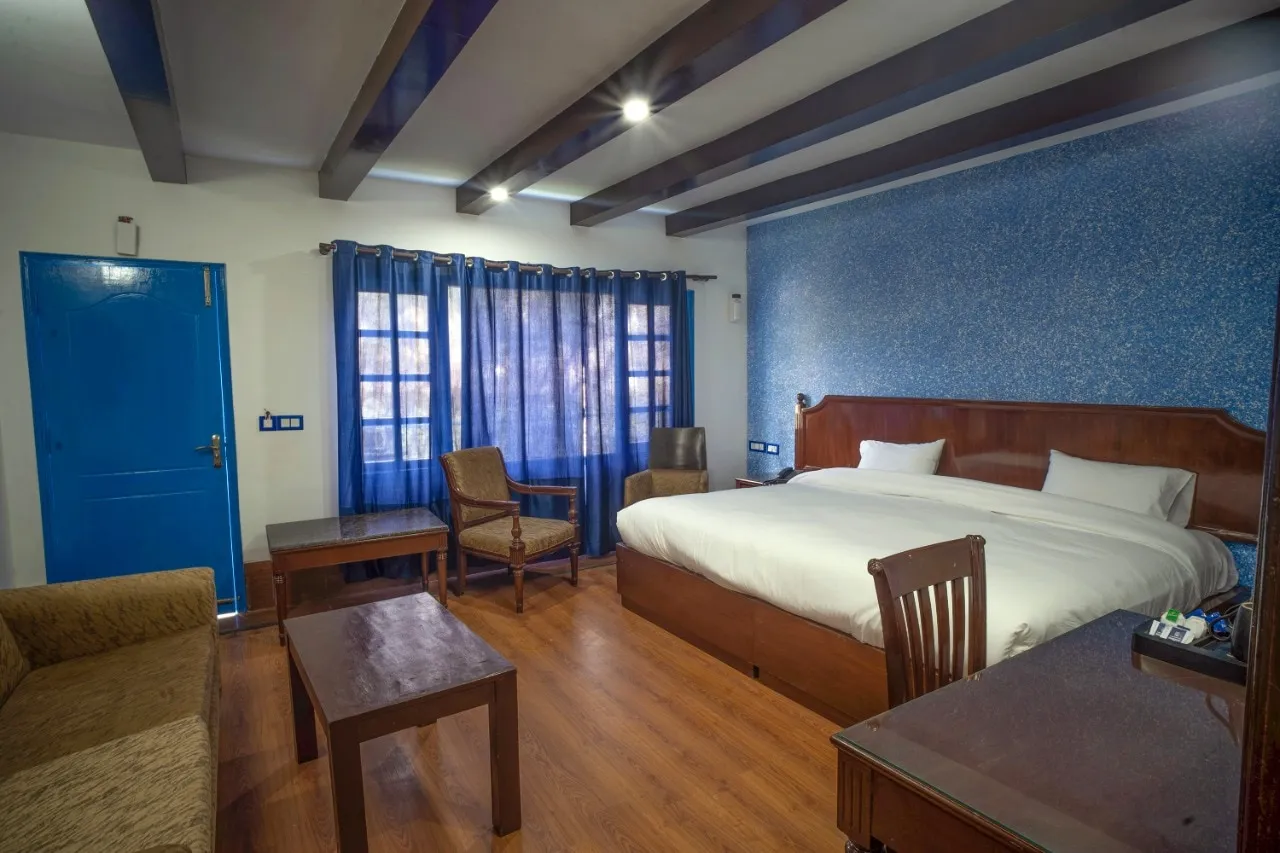 Manu Maharani Regency By Royal Collection Hotels Room
