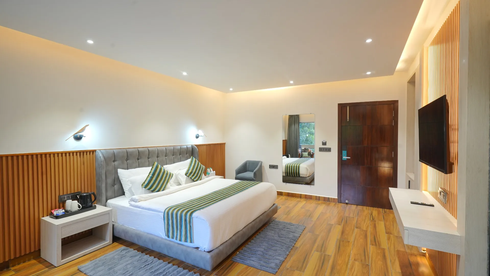 The Emerald by DLS Hotels, Nainital Room