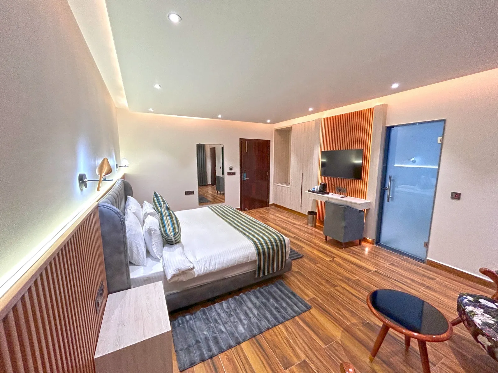 The Emerald by DLS Hotels, Nainital Room