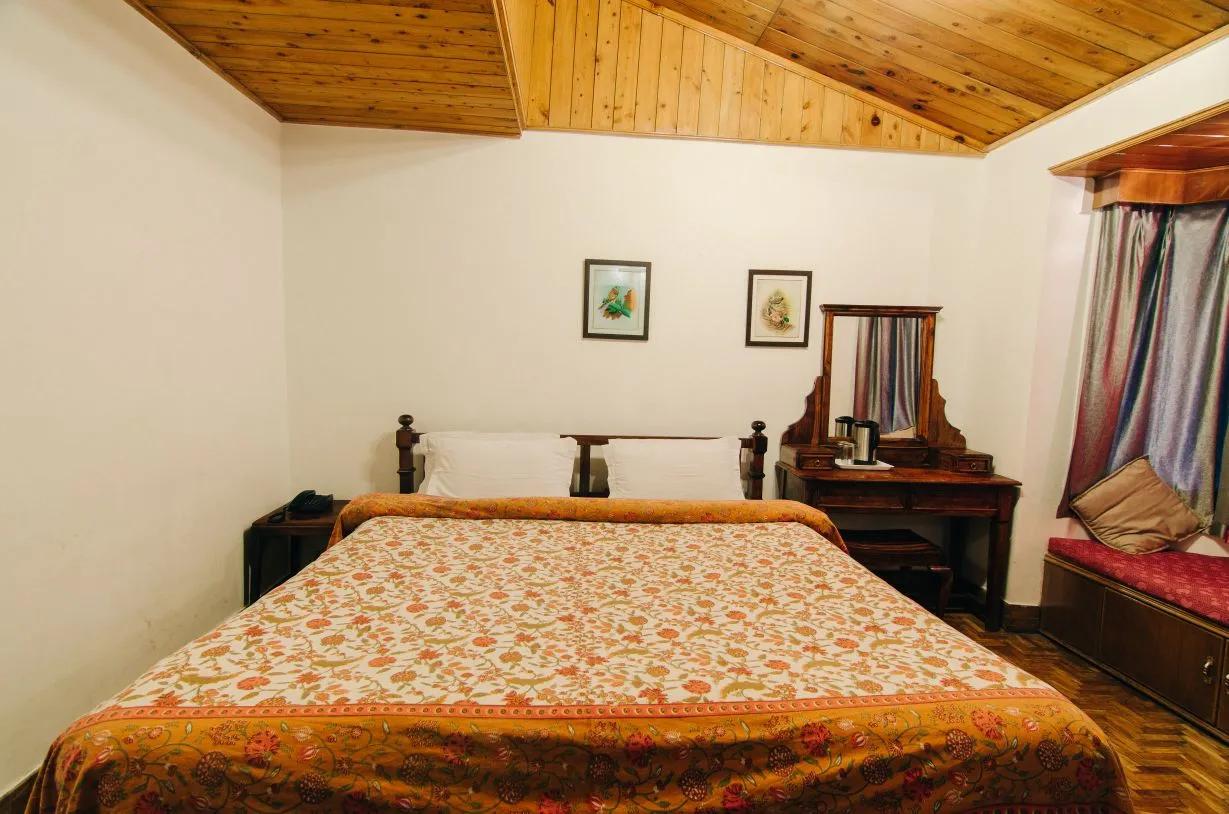 The Hive Cottage By Royal Collection Hotels Bedroom