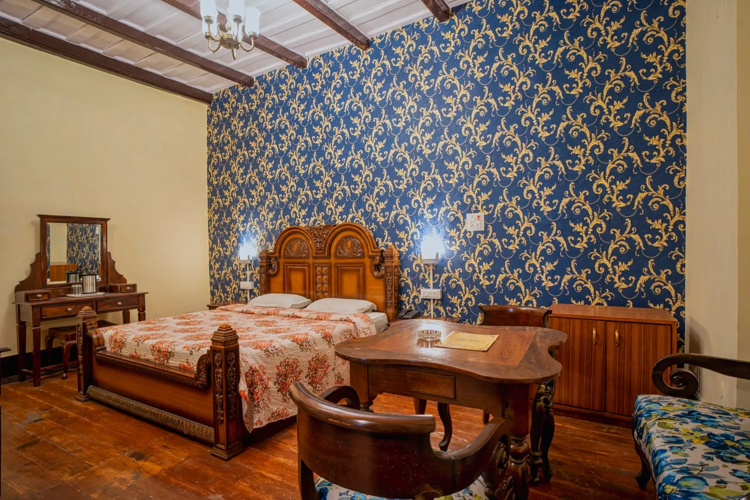 The Hive Cottage By Royal Collection Hotels Bedroom