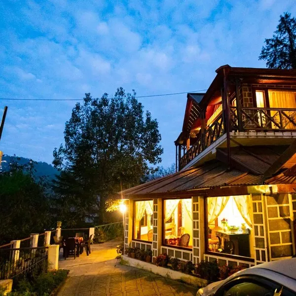 The Hive Cottage By Royal Collection Hotels Entrance