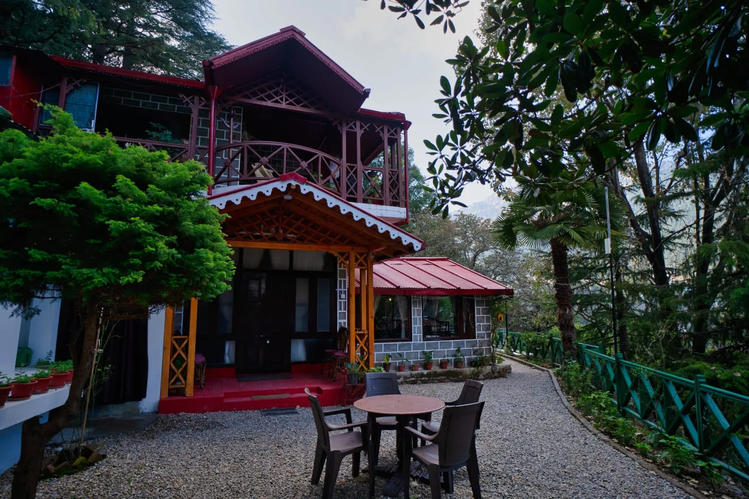 The Hive Cottage By Royal Collection Hotels Entrance