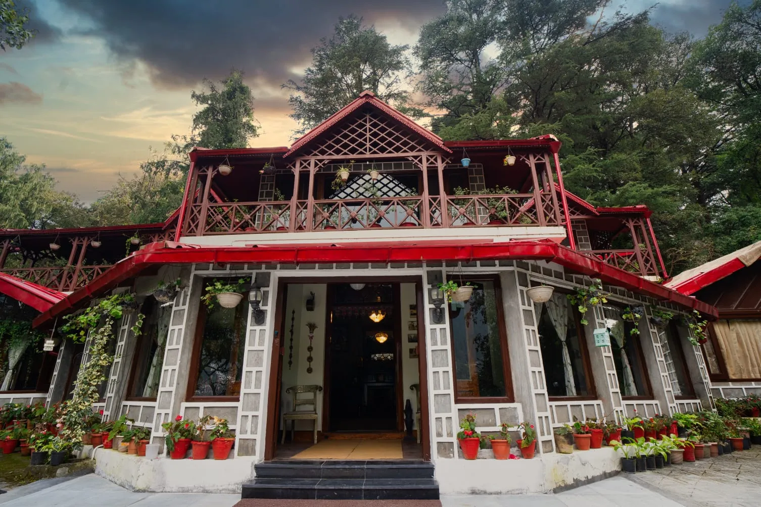 The Hive Cottage By Royal Collection Hotels Entrance