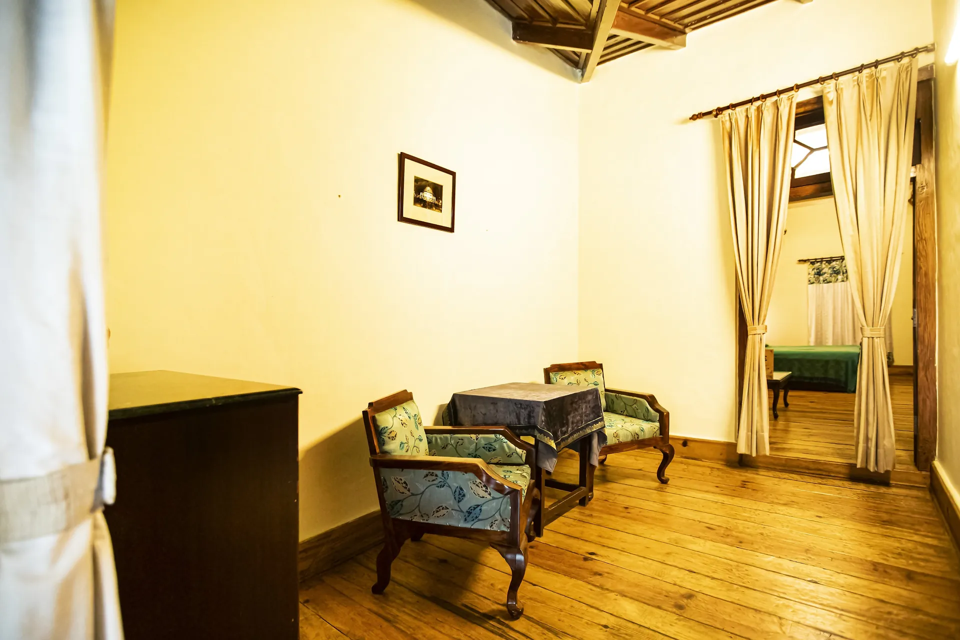 The Hive Cottage By Royal Collection Hotels Lobby Lounge