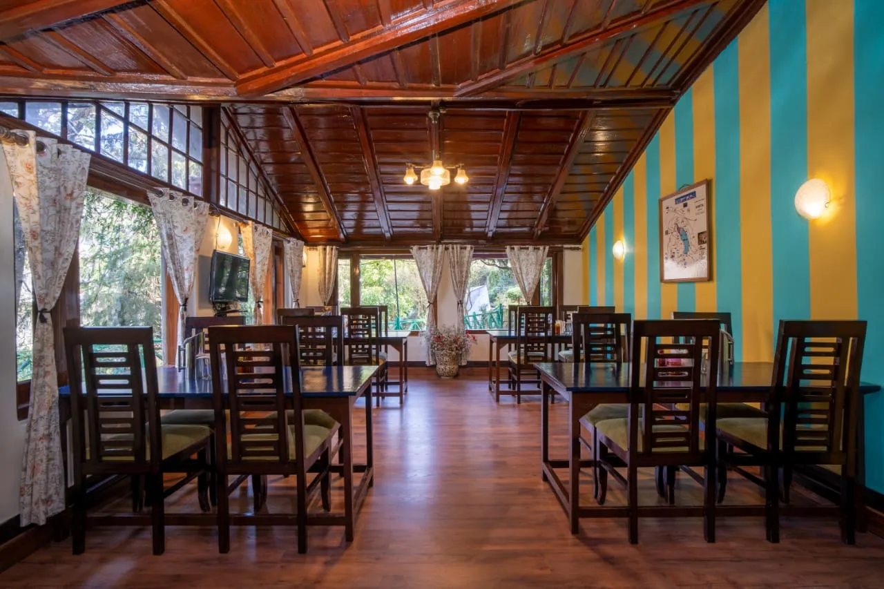 The Hive Cottage By Royal Collection Hotels Restaurant