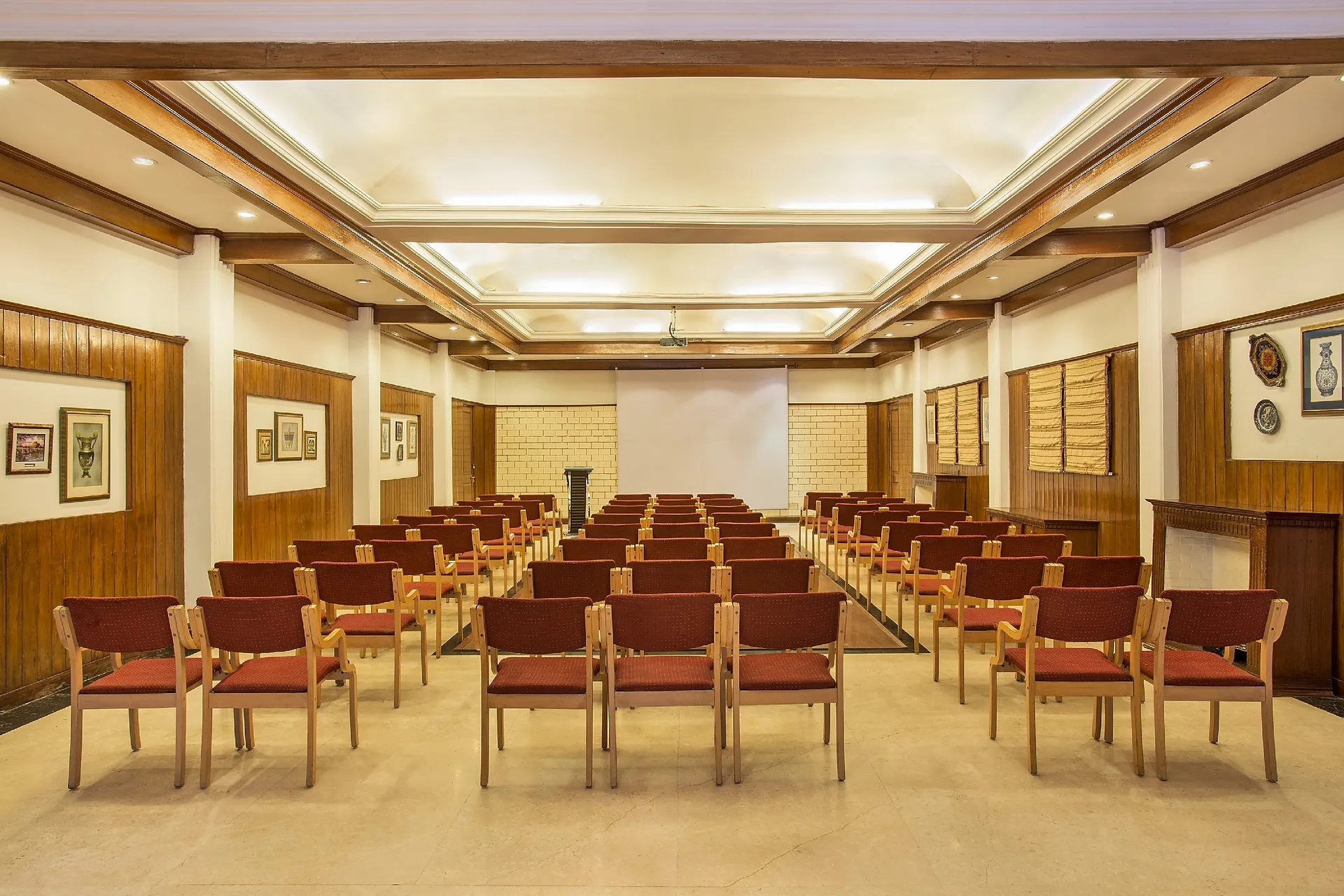 The Naini Retreat By Leisure Hotels Conference Room