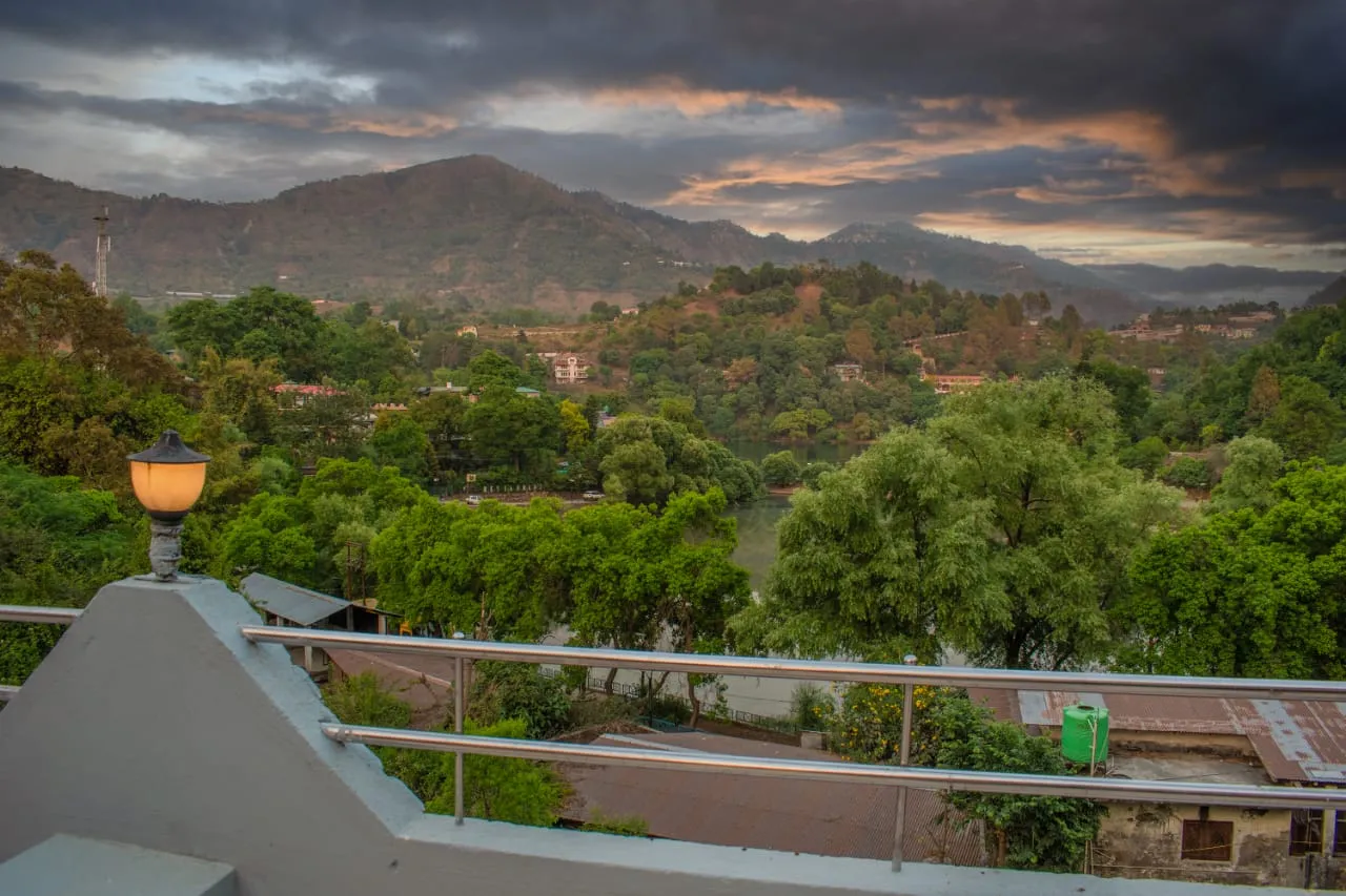 Vaapi Comfort Inn (A Unit Of SAM Hotels) Outdoors