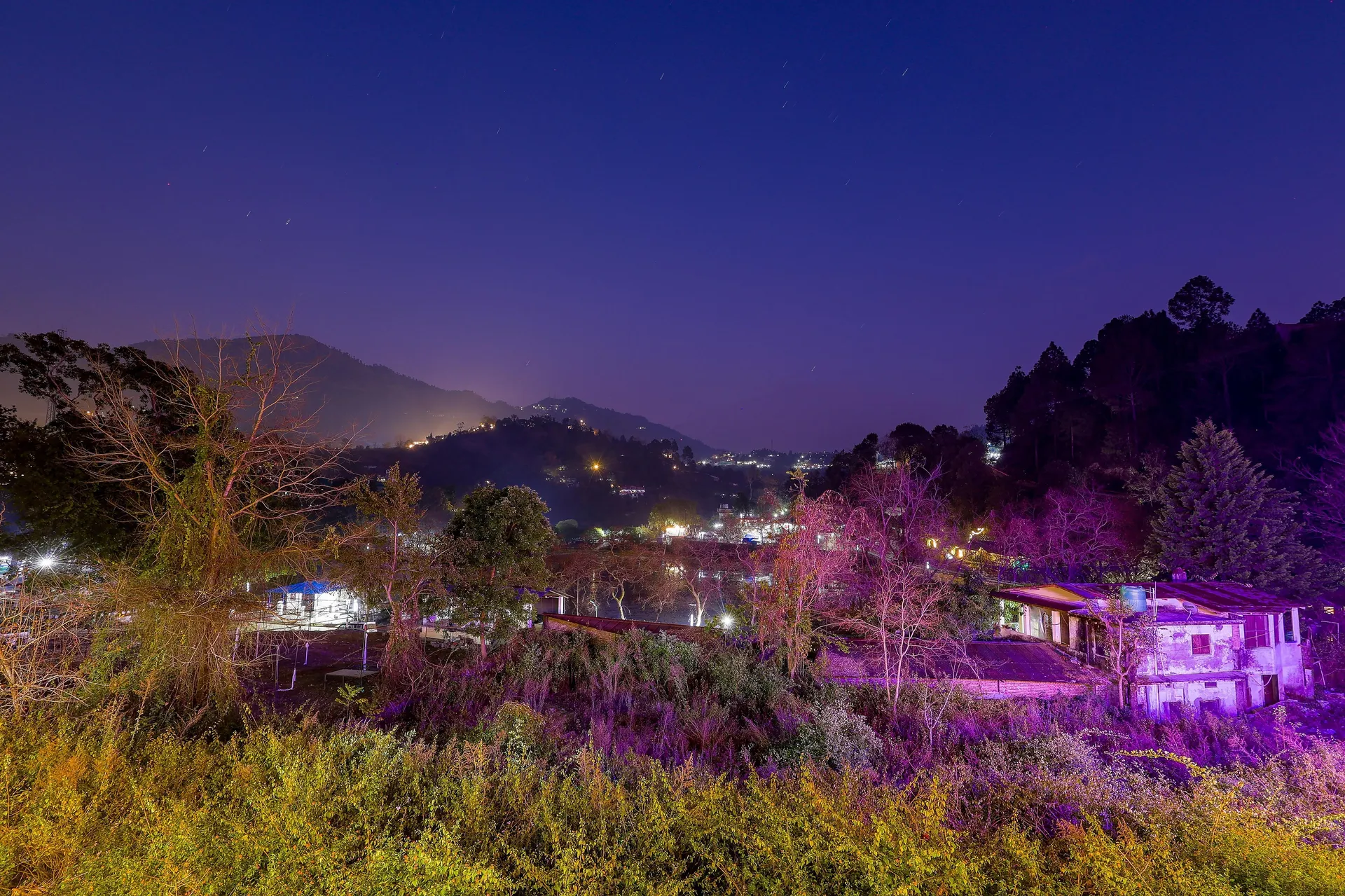 Vaapi Comfort Inn (A Unit Of SAM Hotels) Outdoors