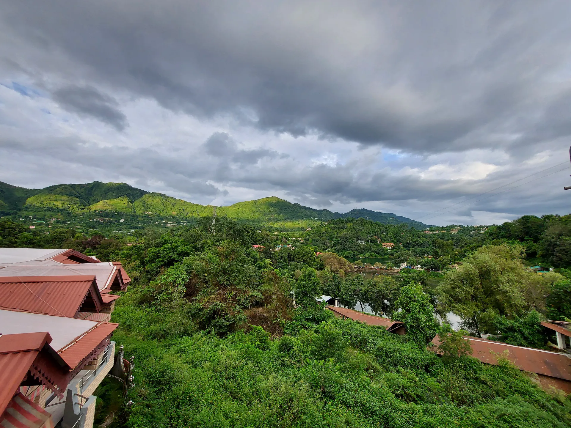 Vaapi Comfort Inn (A Unit Of SAM Hotels) Outdoors