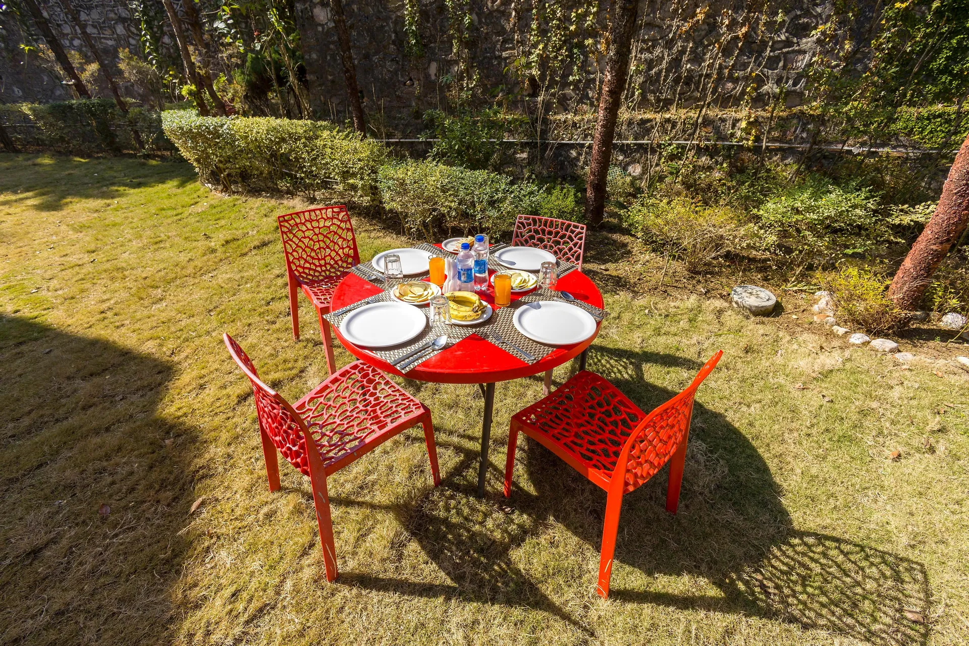 Vaapi Comfort Inn (A Unit Of SAM Hotels) Restaurant