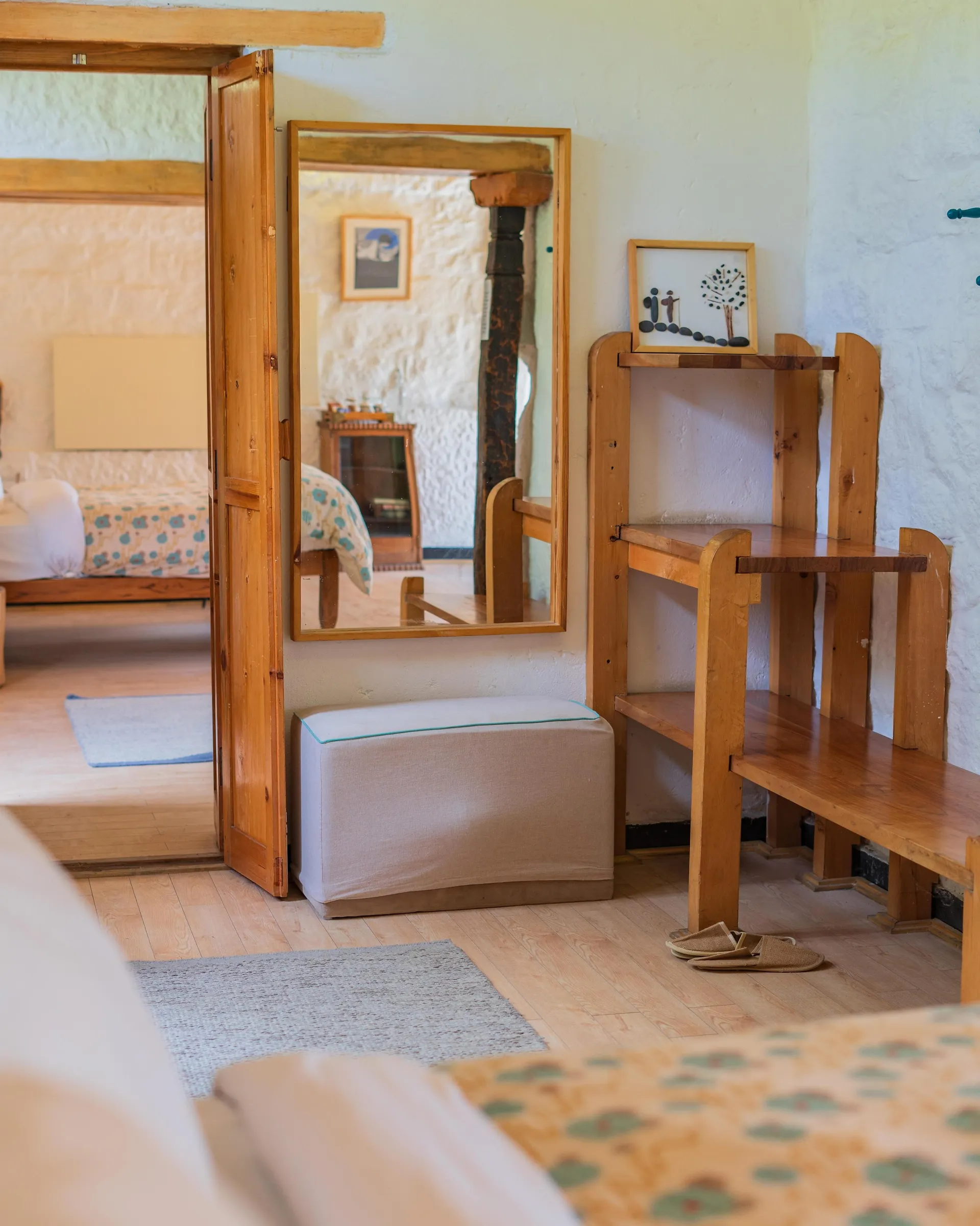 Lchang Nang  Retreat- The House of Trees Room