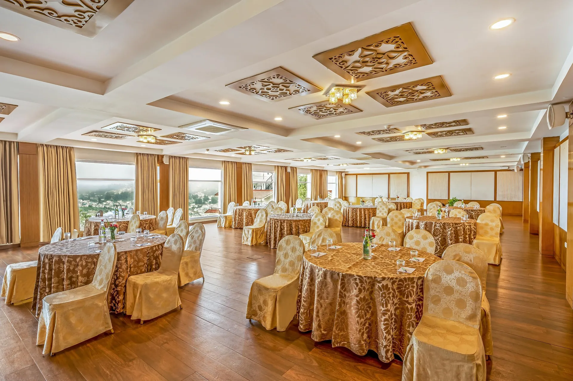 Sterling Ooty Elk Hill Banquet
