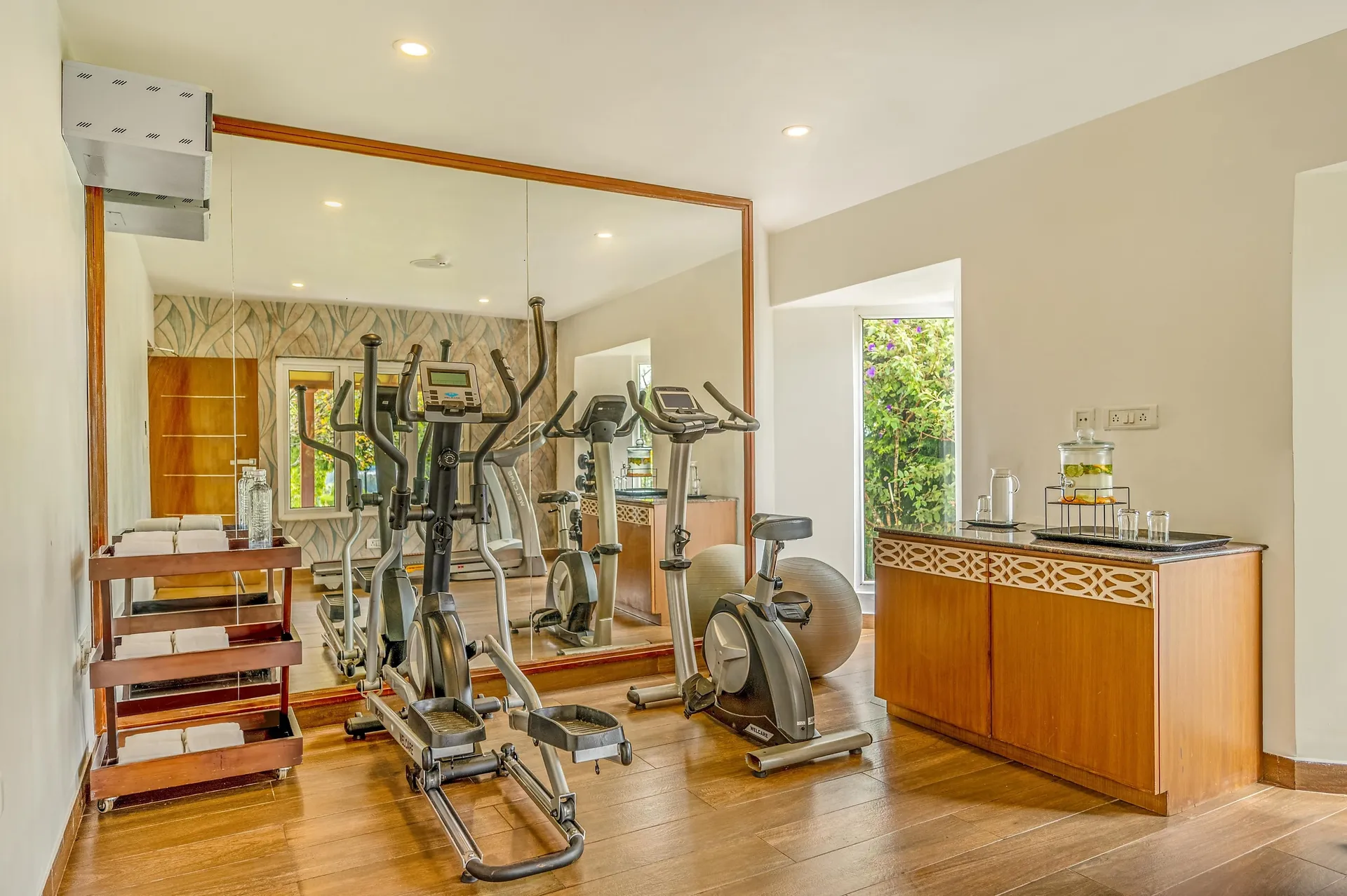 Sterling Ooty Elk Hill Gym