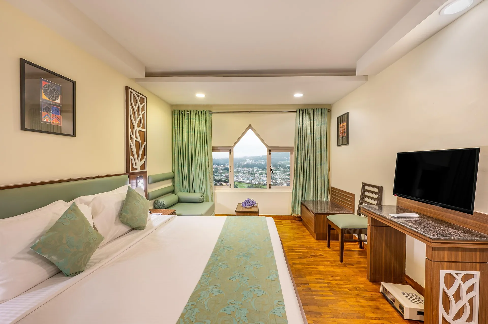 Sterling Ooty Elk Hill Room