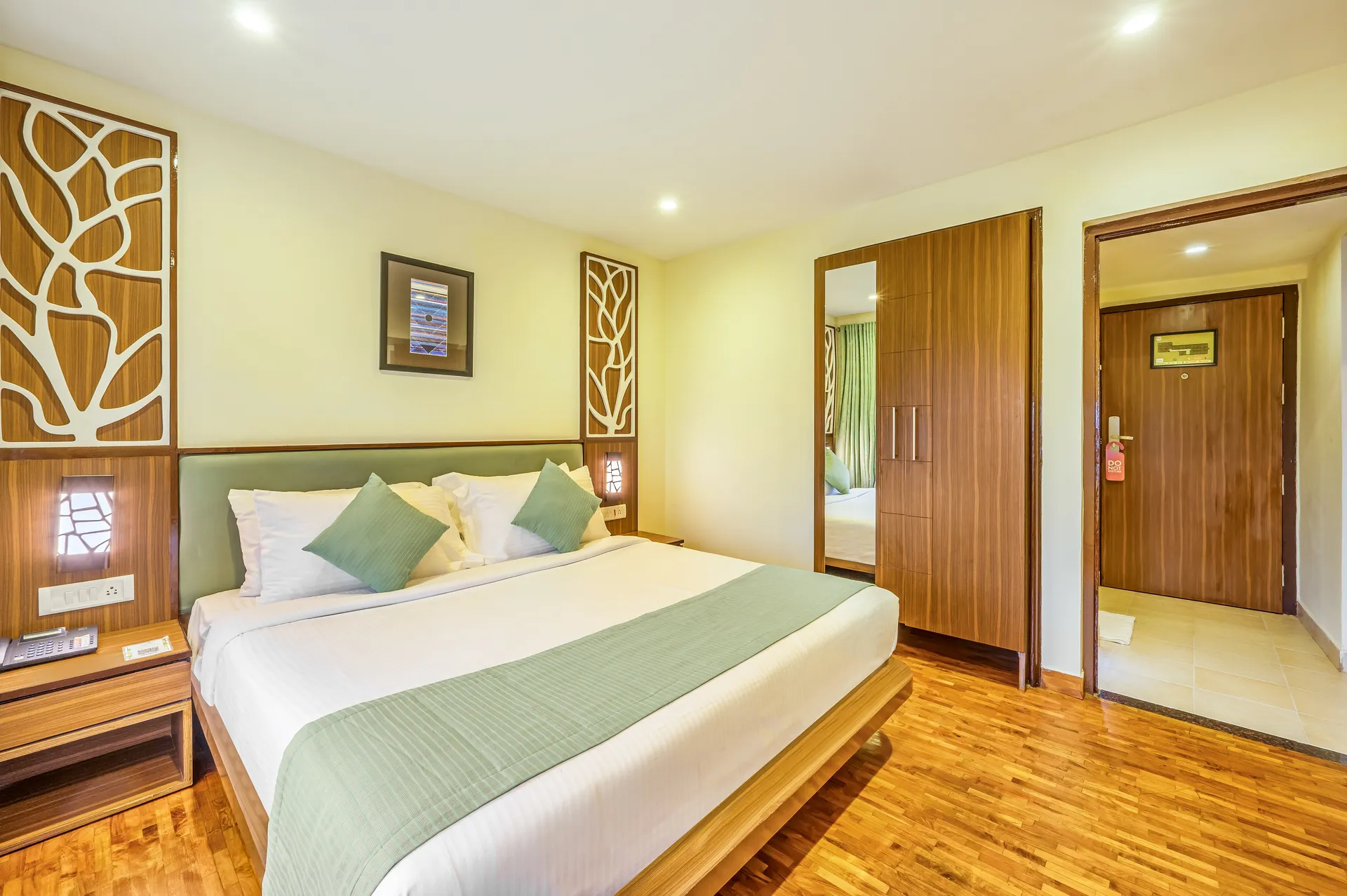 Sterling Ooty Elk Hill Room