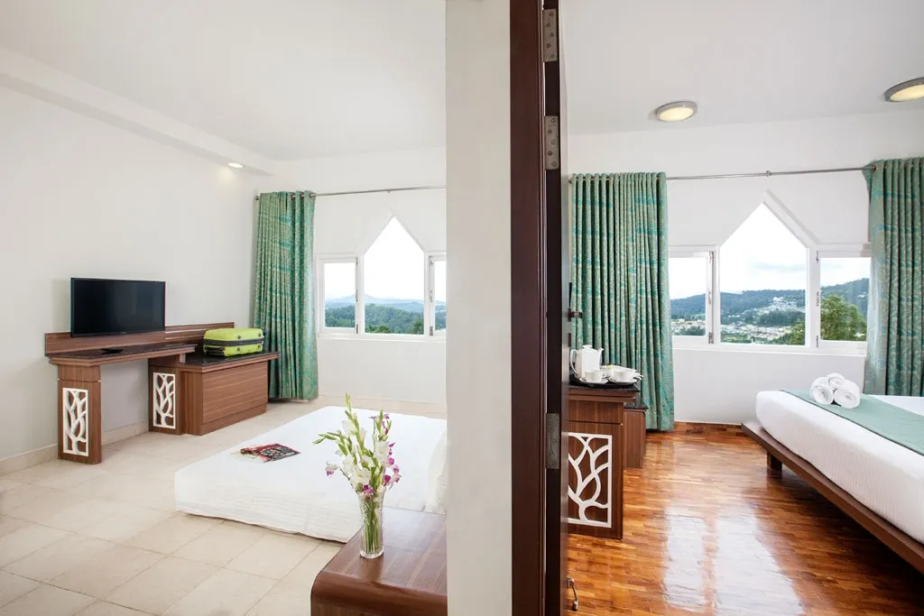 Sterling Ooty Elk Hill Room