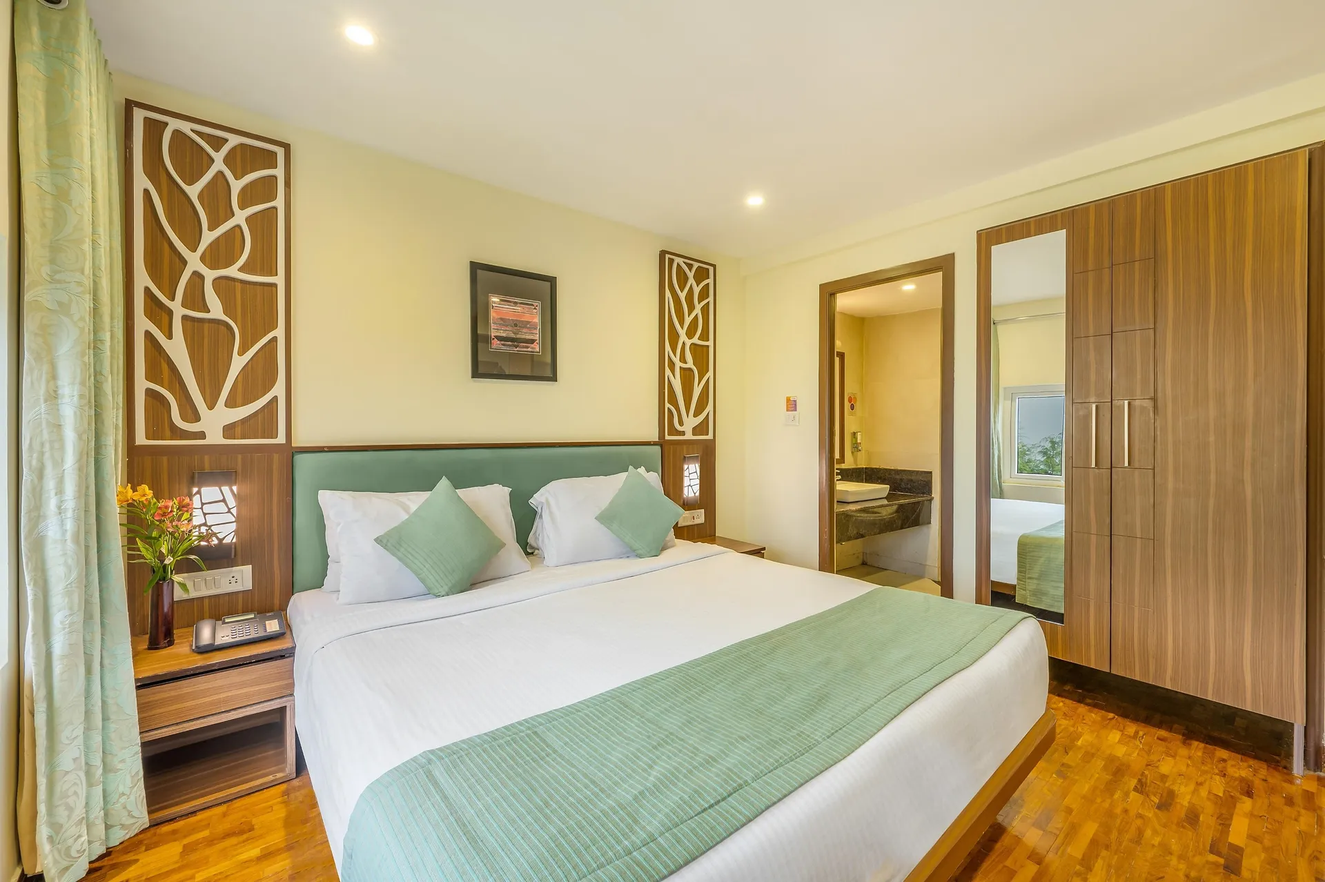 Sterling Ooty Elk Hill Room