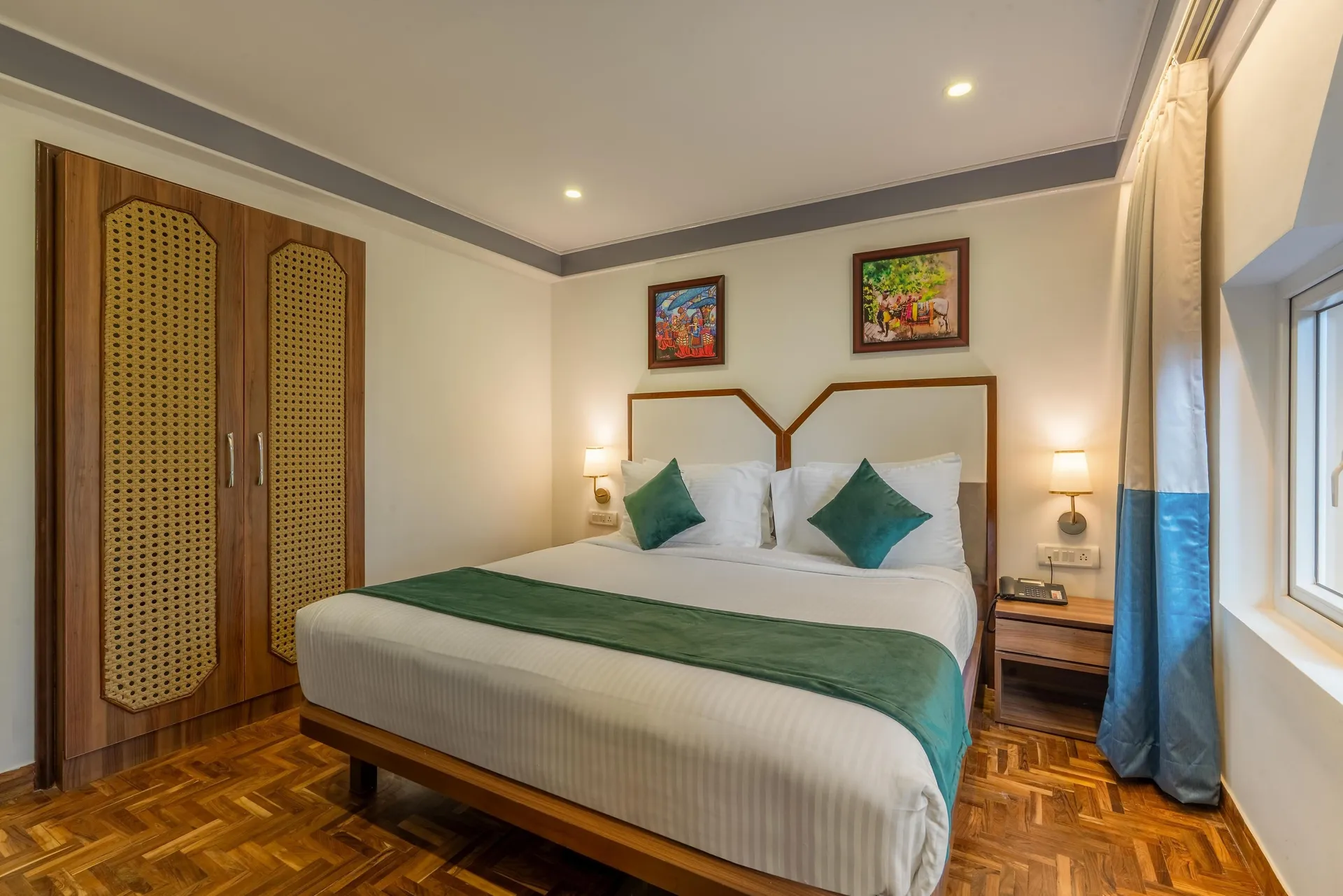 Sterling Ooty Elk Hill Room