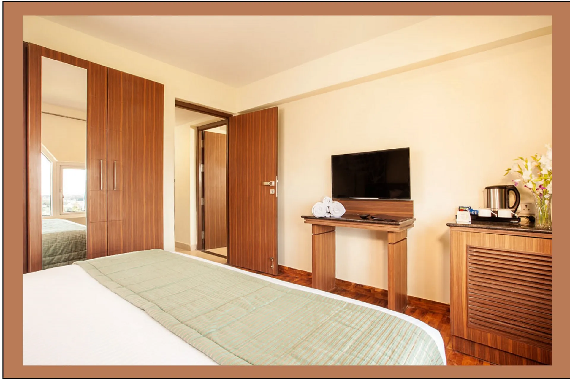 Sterling Ooty Elk Hill Room