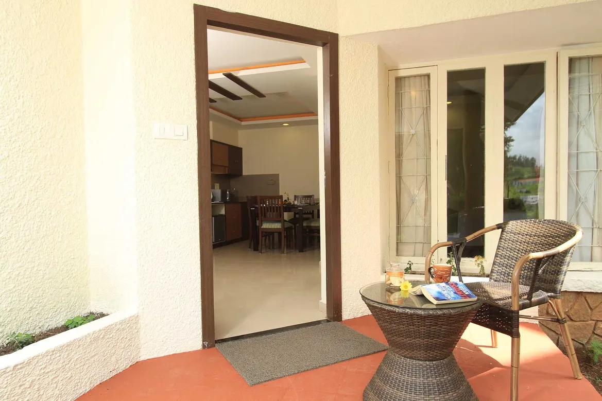 Sterling Ooty Fern Hill Room