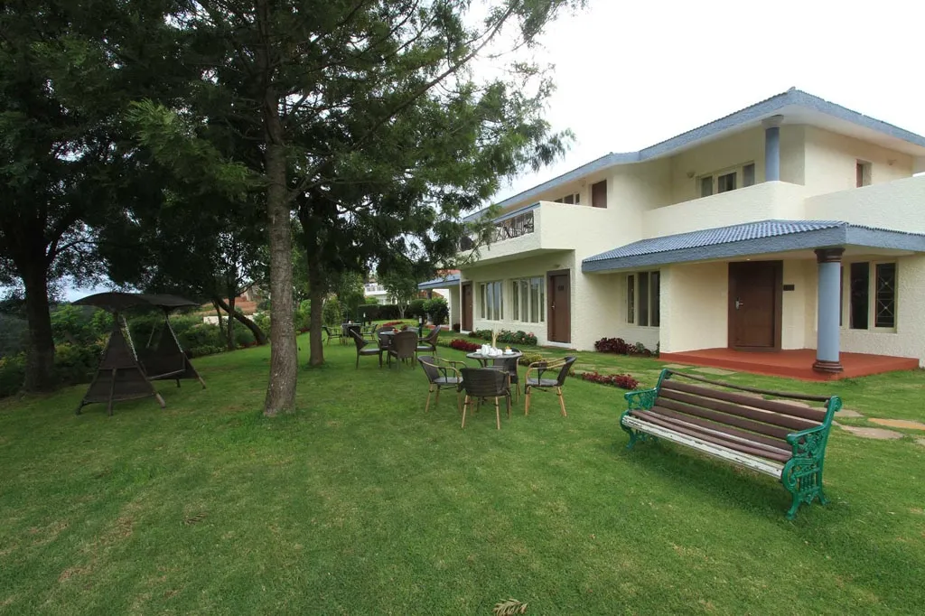 Sterling Ooty Fern Hill Room